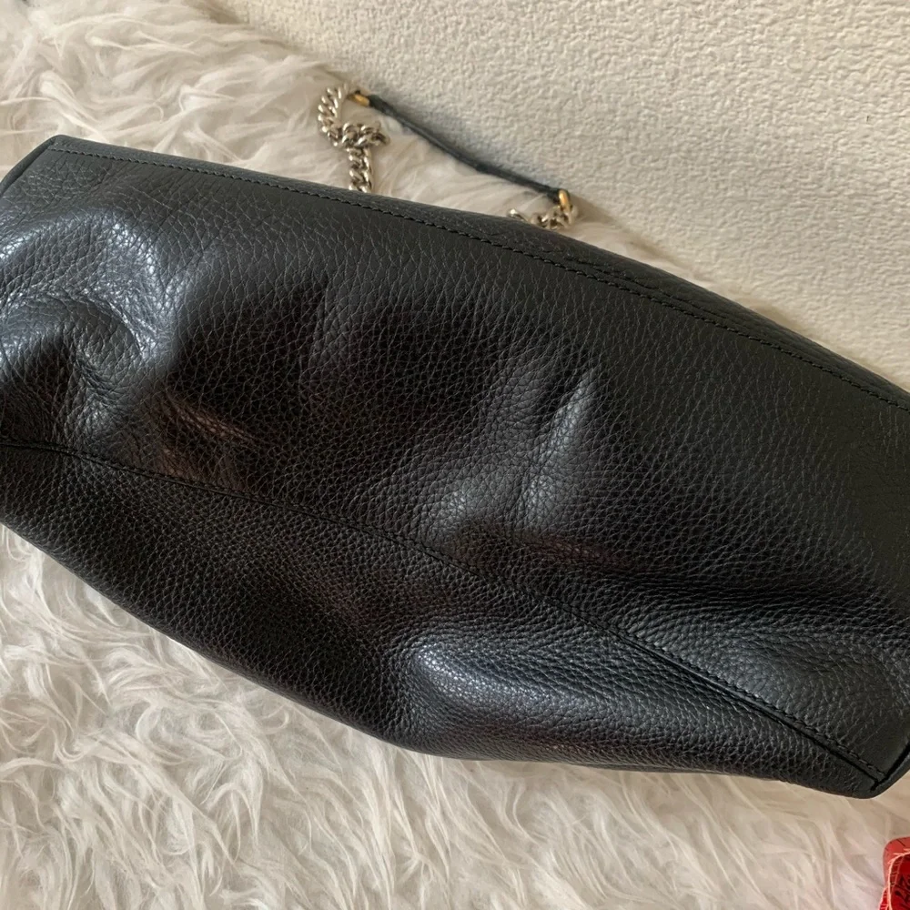Gucci Soho Pebbled Leather Chain Tote. - Picture 5 of 11